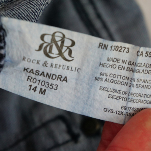 14 Rock & Republic Kassandra Bootcut Jeans - Picture 5 of 6